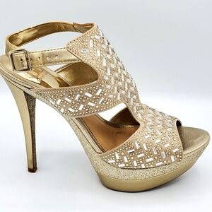 Gianni Bini Elegant Gold and Cream Heels